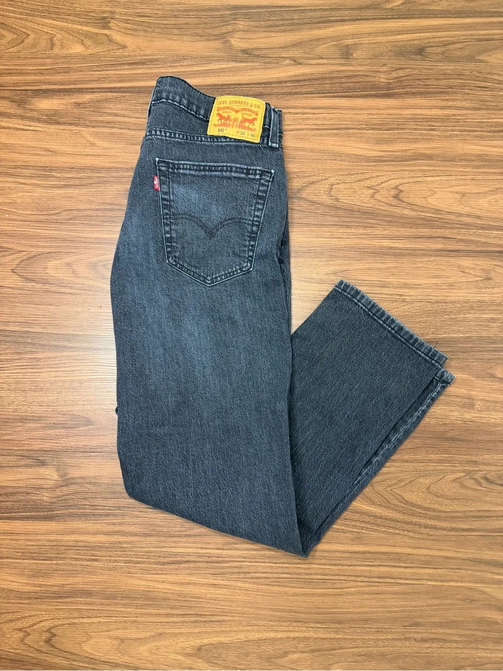 Levi's 541 Black  Straight Men's Jeans with Signature Patch